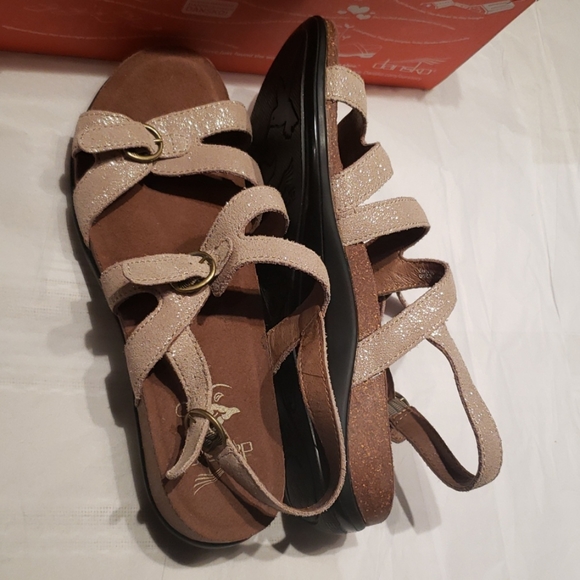 DANSKO Strappy Slingback Comfort Footbed Sandal Leather NEW Womens - Picture 2 of 10